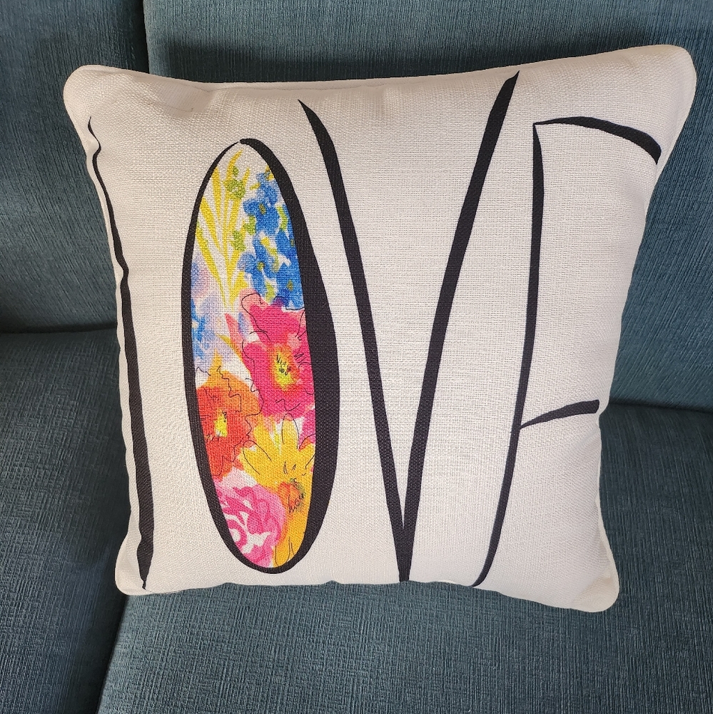 🩷ACCENT PILLOW🩷
